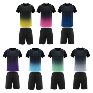 Ensemble de vêtements de sport unisexe personnalisé à dégradé, polyester, jogging, short de sport, survêtement oversize pour adultes, vêtements de rue - Product Image 6