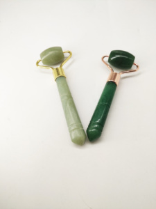 Rouleau de massage Gua Sha Aventurine vert clair de haute qualité Logo personnalisé Visage et corps Guasha avec boîte de luxe - Product Image 6