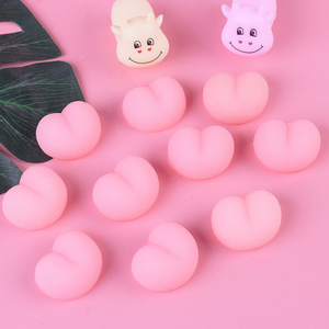 Vente en gros de jouets Muymuz TPR multicolores anti-stress, figurines de dessins animés mignonnes, jouets en forme de perles d'animaux de la forêt 3D, jouets moelleux pour enfants - Product Image 3