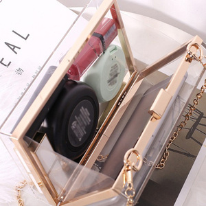 Borsa a Tracolla Trasparente da Donna, Elegante Borsa con Catena Dorata Staccabile, <span class=keywords><strong>Pochette</strong></span> da Sera in Acrilico e Metallo - Product Image 4