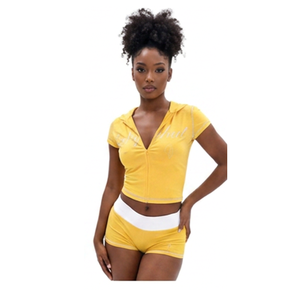 Set da <span class=keywords><strong>Donna</strong></span> 2 Pezzi con Logo <span class=keywords><strong>Classico</strong></span> di Gatto Stampato, Felpa con Zip a Maniche Corte e Pantaloncini con Bordi a Contrasto, Outfit Baddie - Product Image 4