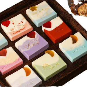 สบู่บำรุงผิวออร์แกนิค ทำมือ รูปทรงคัพเค้ก สำหรับชุดของขวัญ มีสินค้าพร้อมส่งจำนวนมาก สำหรับผิวหน้าและผิวกาย - Product Image 2