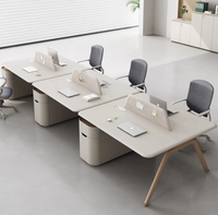 Ensemble de bureaux de direction de luxe (4-6 postes) – Bureau moderne avec cloison de séparation et poste informatique pour immeuble de bureaux
