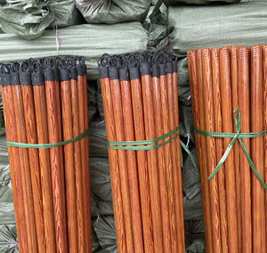 Bâton de <span class=keywords><strong>balai</strong></span> bon marché en gros <span class=keywords><strong>d</strong></span>'usine à usage domestique et fabrique un manche de <span class=keywords><strong>balai</strong></span> - Product Image 2