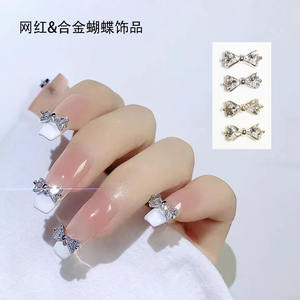 Металлический Роскошный Шикарный чехол для телефона с подвесками, дизайнерские фирменные украшения с логотипом со стразами, аксессуары для рукоделия, 0007 - Product Image 3