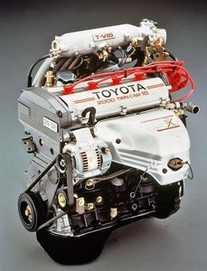 Bloc moteur neuf avec pistons, soupapes et culasse complète pour véhicules lourds - Product Image 6