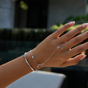 J&D Jewelry - Brazalete <span class=keywords><strong>de</strong></span> <span class=keywords><strong>Acero</strong></span> <span class=keywords><strong>Inoxidable</strong></span> con Circonita Cúbica Brillante, Estilo Ins, Anillo <span class=keywords><strong>de</strong></span> Dedo para Mujer - Product Image 4