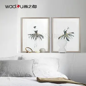 Yiwu Thuis Decoratie Muur Decor Gouden Folie Gedrukt Ballet Dames Eenvoudige Zwarte Goud Frame Gedrukt Art Wall