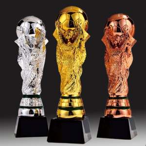 Trofeo de Bota de Cristal Dorado Extra Grande Personalizado, Premio al Mejor Marcador Grabado, Ecológico, para Torneos de Fútbol - Product Image 6