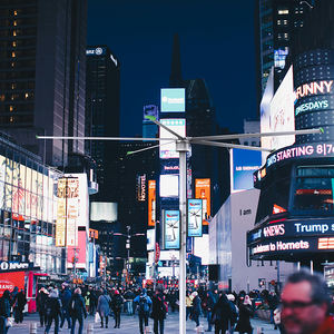 Julai Outdoor utilise de grands ventilateurs à <span class=keywords><strong>colonne</strong></span> avec des diamètres allant de 3 à 7.3 mètres pour une utilisation en extérieur dans les cafés et les carrés - Product Image 5