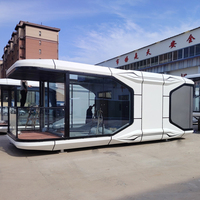 Maison préfabriquée, cabane, hôtel modulaire, hôtel de villégiature, petite maison mobile, capsule spatiale