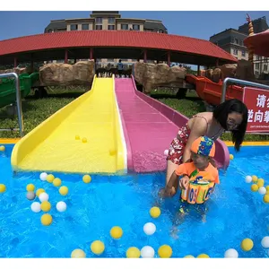 Wm Commerciële Aqua Speeltoestellen Zwembad Glijbaan Kids Glasvezel Waterglijbaan