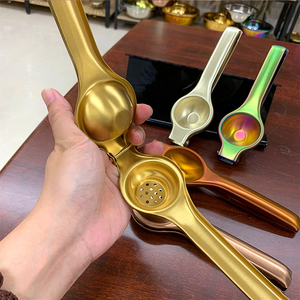 Poignée ergonomique <span class=keywords><strong>presse</strong></span>-<span class=keywords><strong>ail</strong></span> manuel facile à presser or rose or coloré broyeur en métal en acier inoxydable outil <span class=keywords><strong>de</strong></span> jus <span class=keywords><strong>de</strong></span> citron - Product Image 1