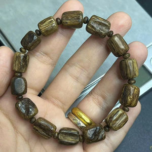 Bracelet extensible artisanal en perles d'oud naturel et d'agarwood pour hommes et femmes, bijou de méditation et de prière en bois parfumé de luxe - Product Image 1