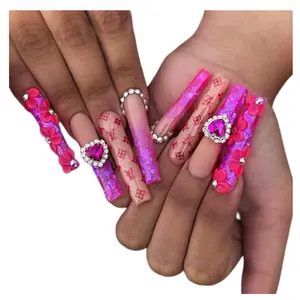 Commercio all'ingrosso di lusso personalizzato lungo diamante unghie finte carino unghie artificiali salone unghie fornitore per l'inverno