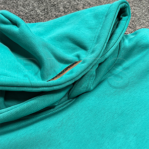 Fabricant de vêtements vierges en molleton de coton lourd avec logo personnalisé Fabricants de sweatshirts à capuche essentiels pour hommes pullover avec poche - Product Image 2