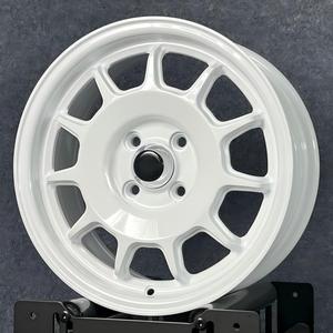 Nouvelles jantes en alliage d'aluminium moulé par flux CE28 de 15 pouces, jantes de voiture blanches, jantes en alliage 4/100 PCD adaptées à Subaru, Honda Civic - Product Image 1