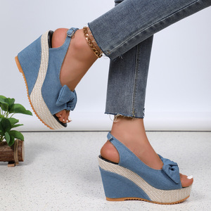 <span class=keywords><strong>Sandali</strong></span> Estivi da Donna Casual con Zeppa e Tacco a Spillo, Ciabatte con Plateau e Tomaia in Tessuto Elasticizzato Convertibile - Product Image 4