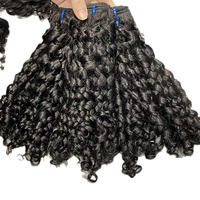 Tendance Actuelle : Lots de Cheveux Humains Naturels Bruts Brésiliens Remy 12A, Ondulés Pixie Jerry Curly, en Promotion, Grand Stock