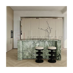 Îlot de cuisine en pierre naturelle polie, plan de travail en marbre de luxe pour appartement - Product Image 2