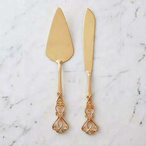 Ensemble de 2 cuillères à gâteau et couteau dorés, manche décoré vintage, outils de service en métal pour desserts, pour les fêtes - Product Image 1