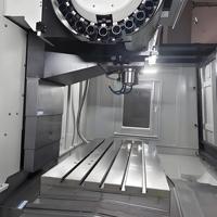 Centre d'usinage vertical CNC économique VMC1050 avancé avec broche BT40 et changeur d'outils automatique simple FANUC