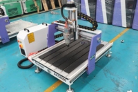AKG6090 CNC Router Cutting Gravure et fraisage dans la signalisation du travail du bois Modélisation et applications industrielles
