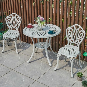 Luxury alluminio Outdoor White <span class=keywords><strong>Garden</strong></span> Set mobili da cortile Casting tavolino da caffè per il tempo libero e sedie a 2 posti - Product Image 4