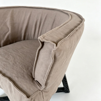 Fauteuil de salle à manger moderne en lin beige rembourré avec pieds en bois massif pour la maison, l'hôtel, la restauration