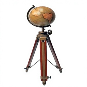 Globe terrestre vintage en métal sur trépied en laiton, ornement décoratif rotatif pour la maison ou le bureau - Product Image 1
