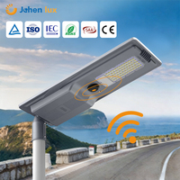 Lampadaire solaire LED extérieur en aluminium 120W 200W IP66 avec caméra CCTV, batterie LiFePO4, garantie 5 ans pour usage routier