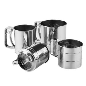 <span class=keywords><strong>ตะแกรง</strong></span>ร่อนแป้งสแตนเลสขัดเงาคุณภาพสูง 5 ถ้วย แบบมือหมุน 2 ชั้น เป็นมิตรกับสิ่งแวดล้อม ใช้กับ<span class=keywords><strong>เตา</strong></span><span class=keywords><strong>อบ</strong></span>ได้ - Product Image 5