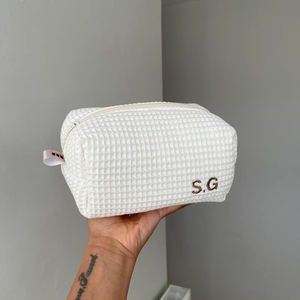 Sacs à Cosmétiques Portables en Coton avec Logo Personnalisé Trousse de Maquillage Monogrammée en Promotion Trousse de Toilette Gaufrée Personnalisée - Product Image 4