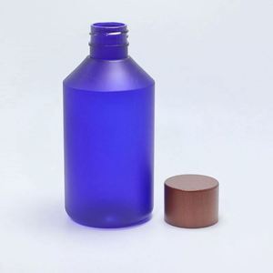 Bouteille en plastique PET à épaule inclinée 300ml 500ml 10oz 16oz avec bouchon plat en bois ciré blanc, pour lotion, cosmétique, tonique, pure dew - Product Image 4