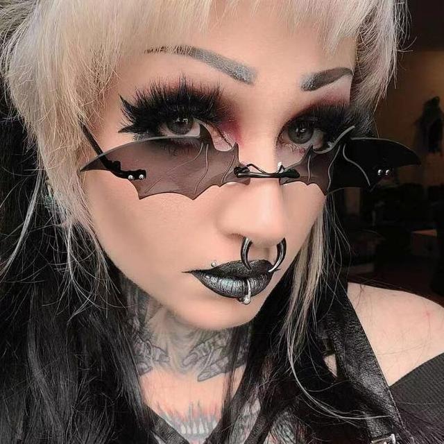 Women Luxury Brand New Rimless Punk Sun Glasses Unique Eyeglasses Men Uv400 Party Bat Shape Sunglasses
