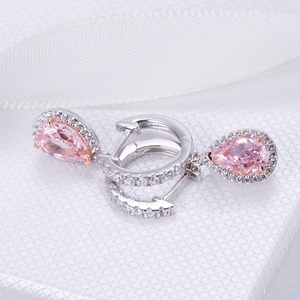 ต่างหูเงินแท้ 100% รุ่น MSE-608 จาก Messi Jewelry ประดับด้วยเพชรสังเคราะห์คิวบิกเซอร์โคเนียสีชมพู 2 กะรัต คุณภาพสูง เหมาะสำหรับใส่ออกเดทหรืองานแต่งงาน - Product Image 5