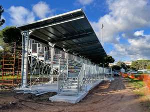 Cubierta de soporte de acero galvanizado en caliente de diseño personalizado de la marca CETA Italia para productos deportivos y de entretenimiento - Product Image 4