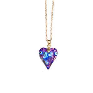 Collier avec pendentif en cristal en forme de cœur irisé Evil Eye, 3,5 cm, pour femmes, à porter au quotidien - Product Image 4