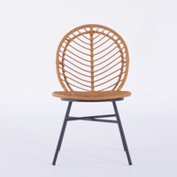 Vente en gros Ensemble table et chaises de jardin rustique vert Ensemble de salle à manger Ensemble 6 chaises Table et chaises d'extérieur Chaises de bar en rotin