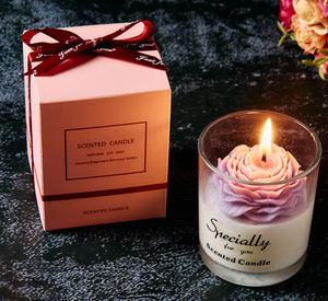 Coffret Cadeau de Luxe pour Femme : Bougies Parfumées en Cire de Soja Naturelle avec Cristal Œil Turc et Motif Floral Astrologique - Product Image 1