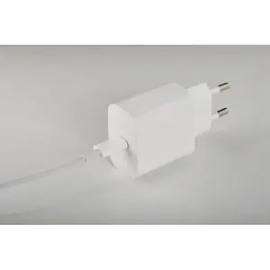 Cargador USB PLUGME de 20W, dispositivos personalizados - Product Image 1