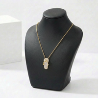 Collier tendance en acier inoxydable plaqué or 18 carats avec pendentif mignon en forme de pantoufle, orné de zircone étincelante, bijou esthétique pour femme