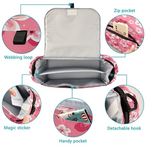 Bolsa de Pañales con Diseño Personalizado y Estampado de Flores Rosas de Hawái, de Gran Capacidad, Organizador para Cochecito con Porta Botellas - Product Image 2