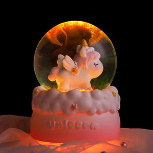 Boule de cristal lumineuse licorne, petite sphère, globe d'eau, ornements, cadeaux pour étudiants, jouets fantaisie pour enfants, vente en gros - Product Image 3