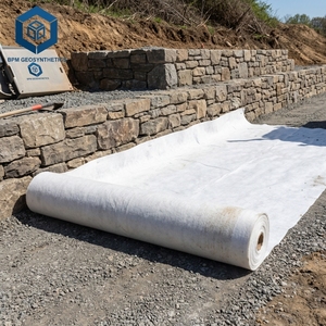 Tissu géotextile non tissé en PP anti-âge, écologique, résistant aux déchirures, haute perméabilité, pour l'enroulement des canaux drainants français - Product Image 2