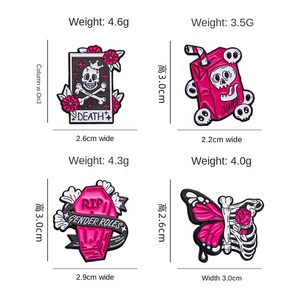 YINI fabricante al por mayor personalizado 4 piezas Rosa gótico esmalte pines-aleación de zinc Edgy Y2K pines con igualdad de género y motivos de muerte - Product Image 4