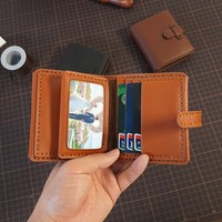 Offre Spéciale bricolage hommes Double pli portefeuille à la main en cuir fournitures Kit matériel paquet pour hommes femmes cadeau de vacances