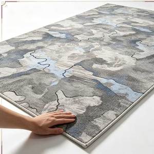 Alfombra Comercial Moderna Abstracta en Gris Azulado con Diseño de Montaña y Río, Impresa en Nailon y Látex, Personalizada para Vestíbulos de Hoteles, Oficinas y Proyectos, Alfombras para Sala de Estar - Product Image 1