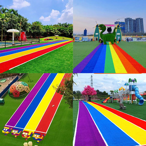 Piste de course artificielle colorée arc-en-ciel, largeur 4,0 m, en polyéthylène (PE), antibactérienne, pour usage extérieur en maternelle - Product Image 1