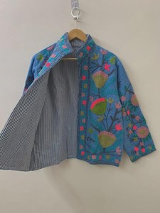 Veste ethnique Suzani TNT faite à la main pour femmes, manteau d'hiver brodé, mode boutique - Product Image 2